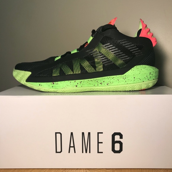 Adidas Dame 6 Basketball shoe. Size 9 Mens - Picture 1 of 8